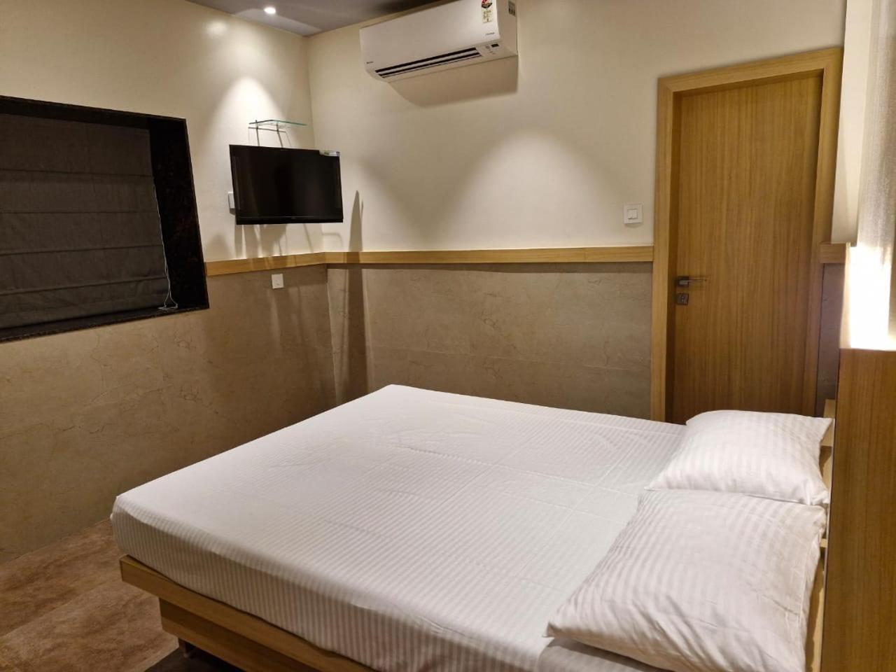 Avenue 10 Boutique Hotel Пуне Екстер'єр фото