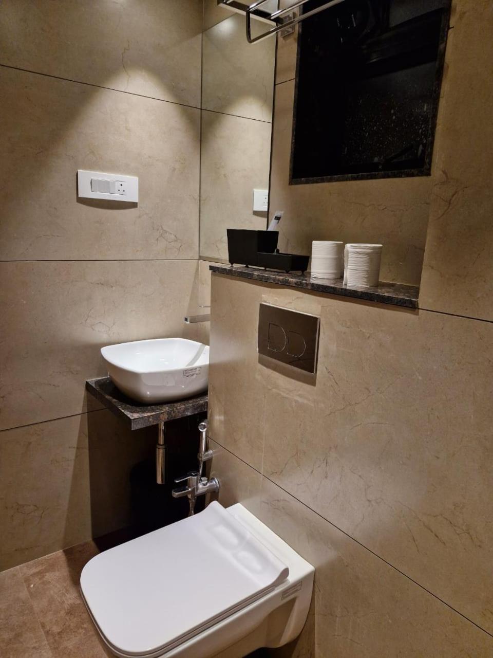 Avenue 10 Boutique Hotel Пуне Екстер'єр фото