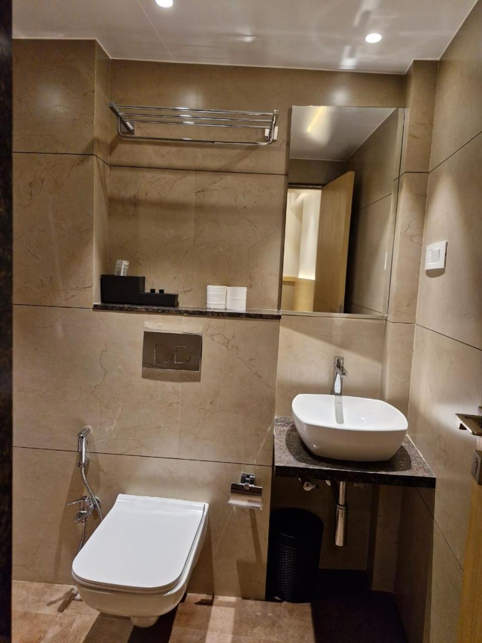 Avenue 10 Boutique Hotel Пуне Екстер'єр фото